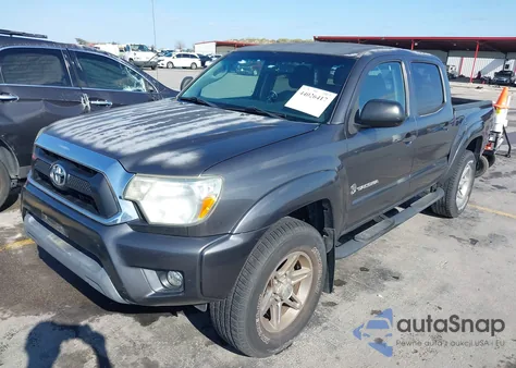 2013 Toyota Tacoma Prerunner V6 z USA, uszkodzony, nr VIN 3TMJU4GN4DM153582